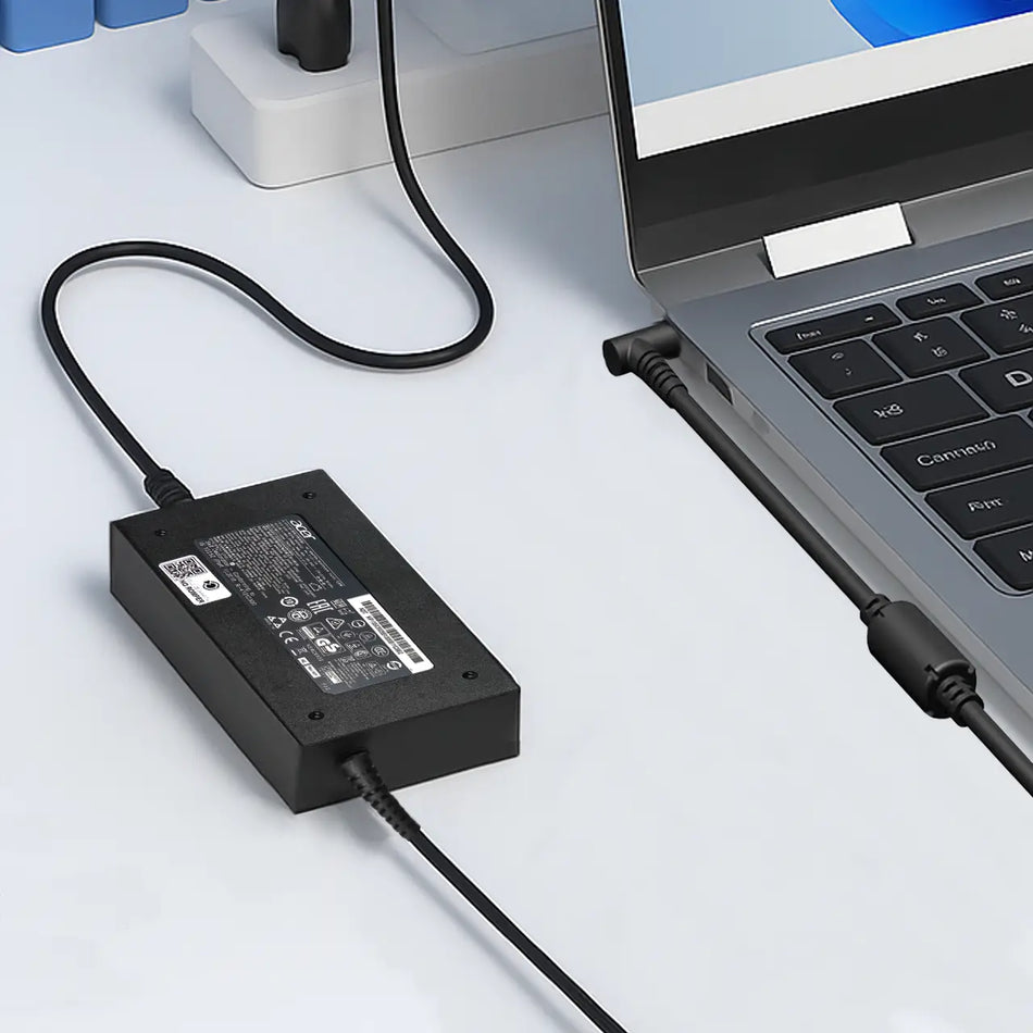 Cargador Notebook Acer Aspire 7 A715-71G-508U (135W) Punta morada - Original