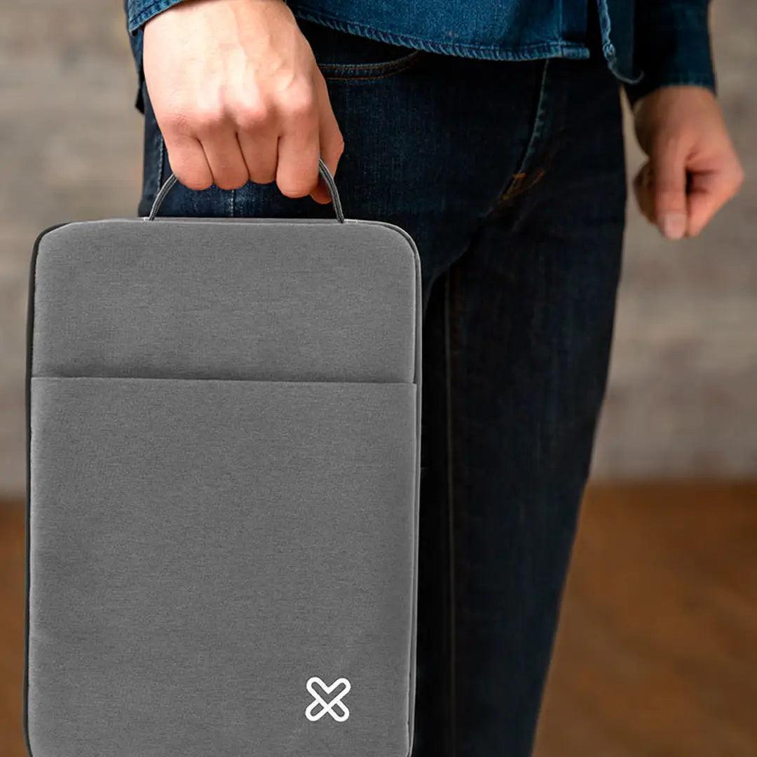 Funda Notebook KLIP XTREME de 15.6" Modelo SquarePro KNS-420